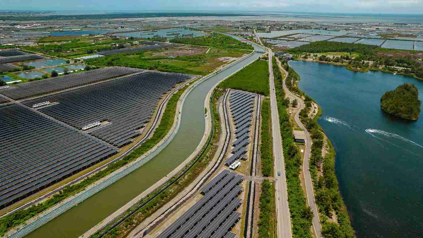 森林舞会能源事业提供智慧能源管理、、、太阳能监控管理、、、、全方位电厂建置及运维解决方案，，，并拥有管理超过6000案场的经验